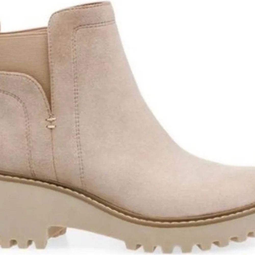 Dolce Vita Women's Slip-On Chunky Heel Ankle Boot - Cream